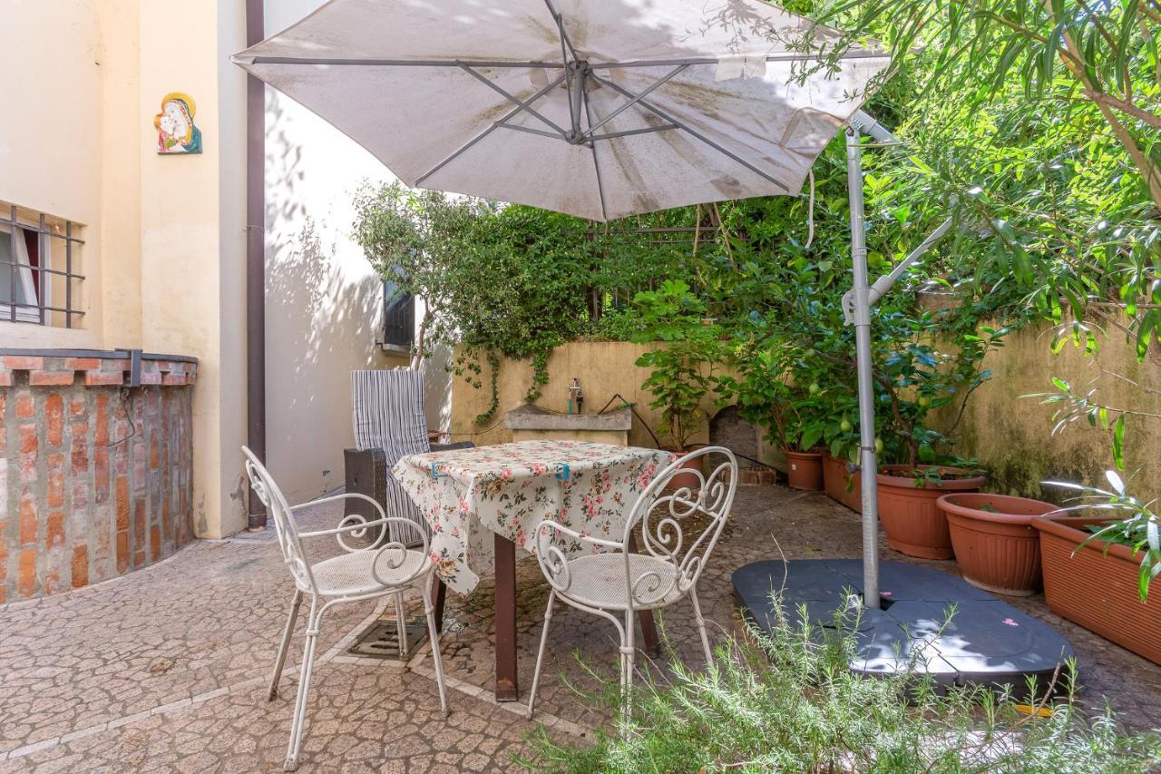 Pleasant Central Apartment With Garden Bolonha Exterior foto